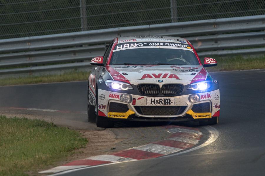  BMW M240i Racing (F22) 2018 года  (фото 10 из 22)